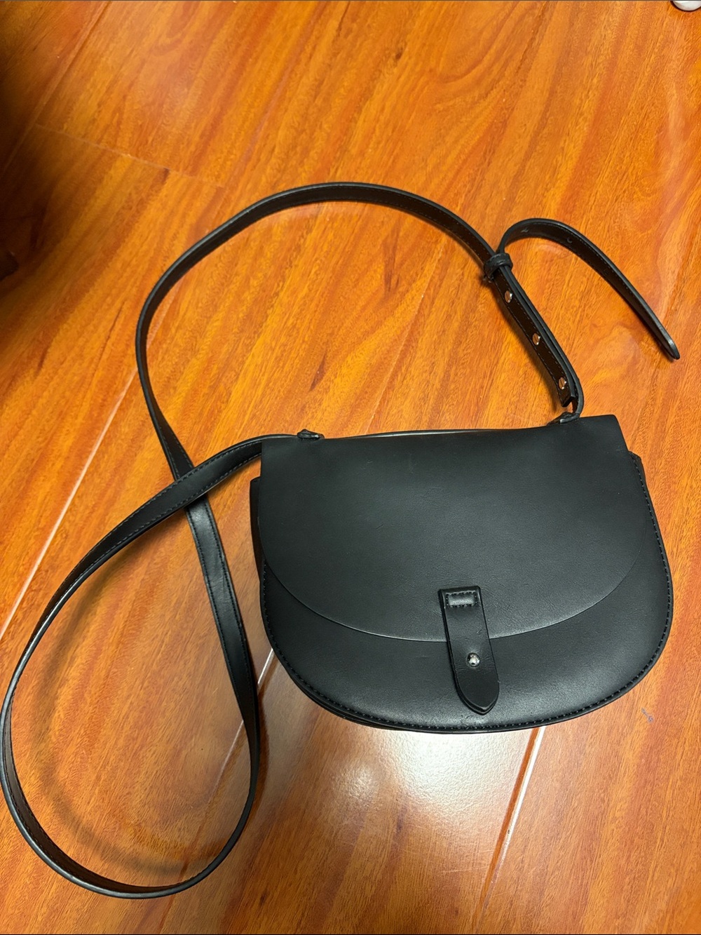 GAP Black Leather Crossbody Saddle Bag